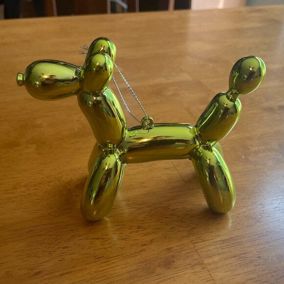 Lustrous yellow balloon dog ornament - Picture 3 of 9